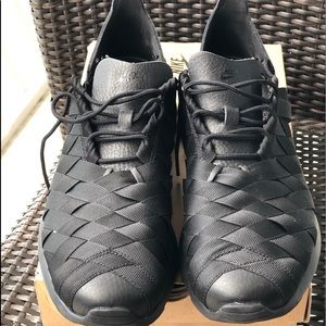 Nike Rosherun Woven 11, men 9.5